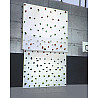 Electrically raisable climbing facility without overhang