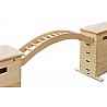 Curved ladder for vaulting boxes